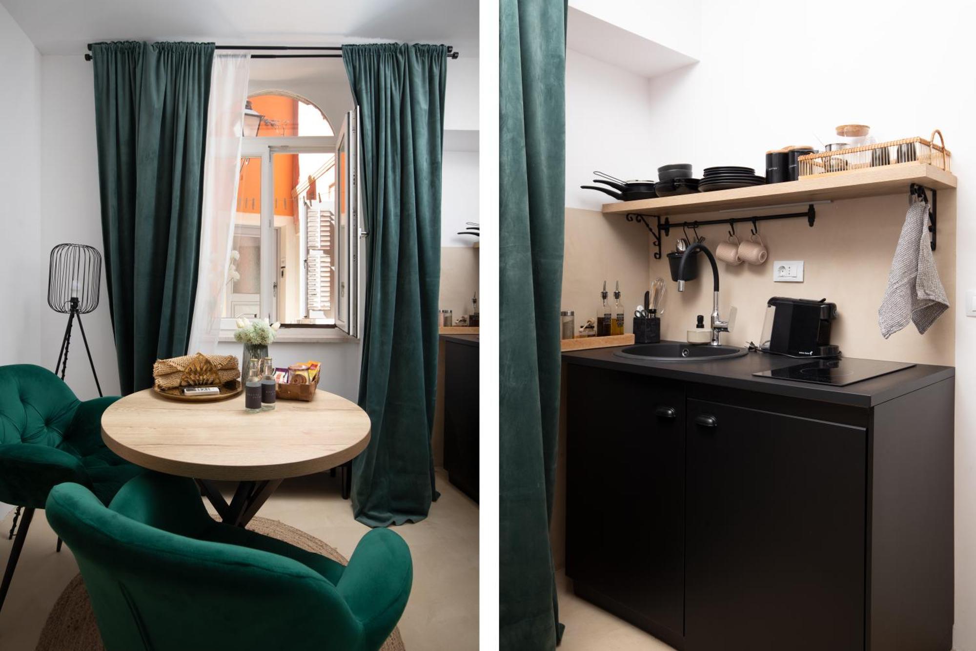Deluxe Studio In City Center With Free Private Parking Ровінь Екстер'єр фото